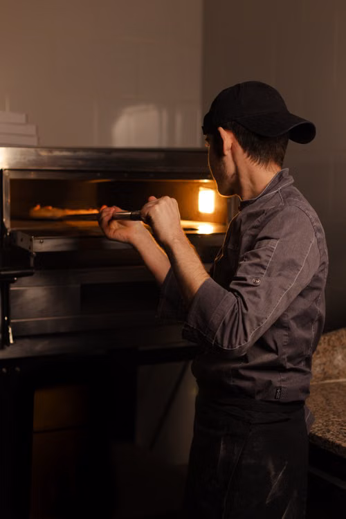 Bella Nonna — Restaurant / pizzeria. Projet concept.